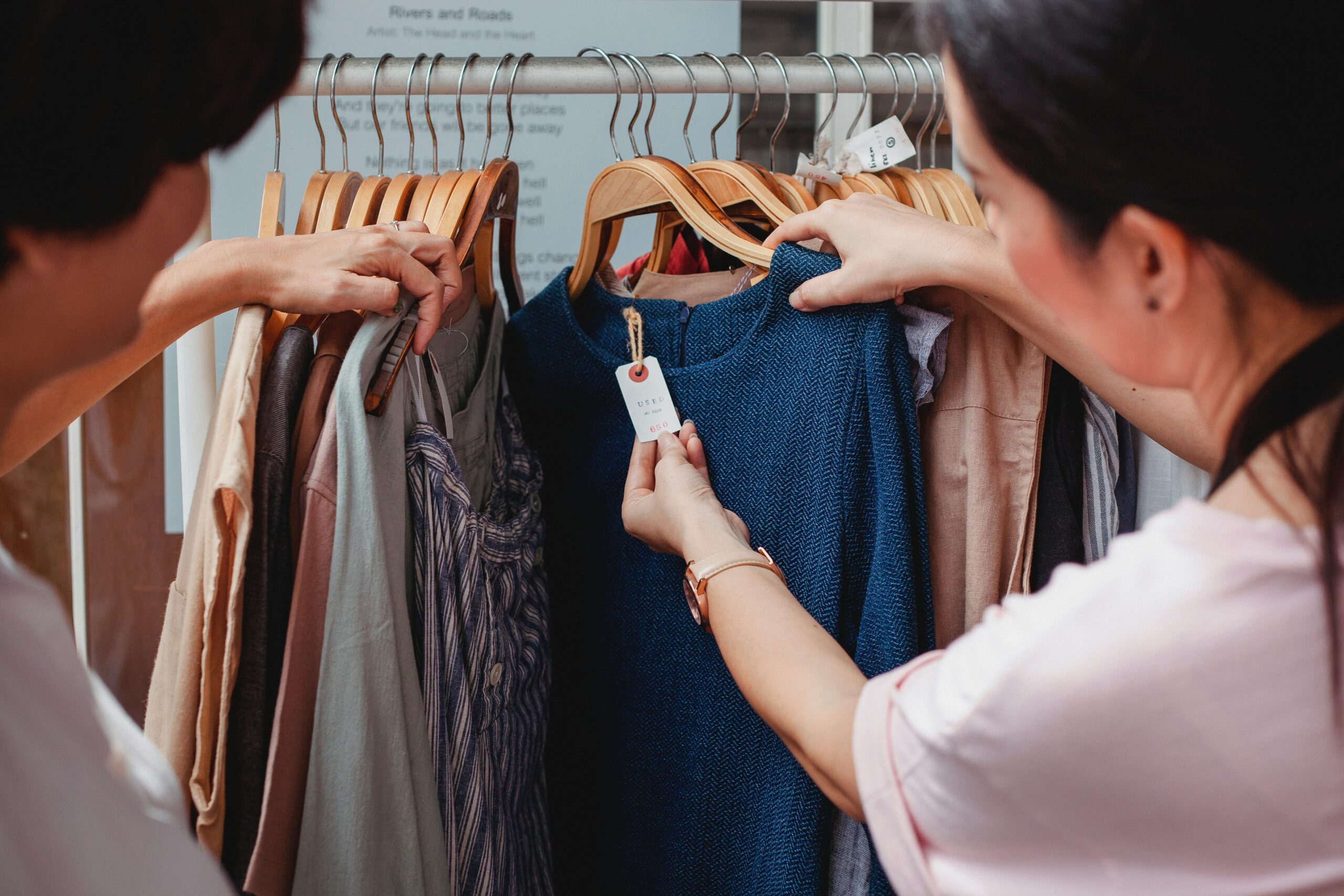 shopping saving money